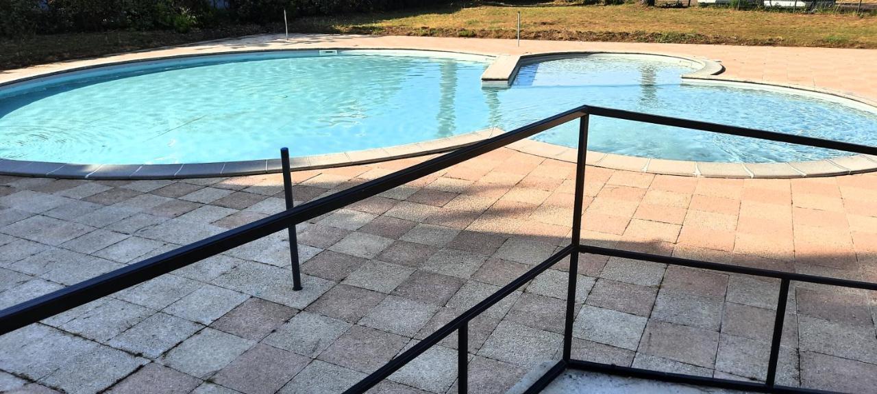 Chez Ced Et Laeti, Appartement Prive Avec Jardin Et Terrasse Dans Residence L'Estuaire Muni D'Une Piscine Couverte Et Aire De Jeu, Linge De Lit Et De Salle D'Eau Ainsi Que Tele, Compris Dans Le Tarif Profitez A Fond De Notre Belle Region 滨海勒韦尔东 外观 照片