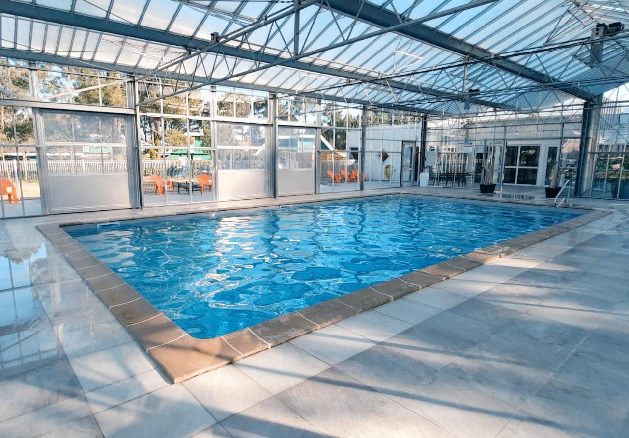 Chez Ced Et Laeti, Appartement Prive Avec Jardin Et Terrasse Dans Residence L'Estuaire Muni D'Une Piscine Couverte Et Aire De Jeu, Linge De Lit Et De Salle D'Eau Ainsi Que Tele, Compris Dans Le Tarif Profitez A Fond De Notre Belle Region 滨海勒韦尔东 外观 照片
