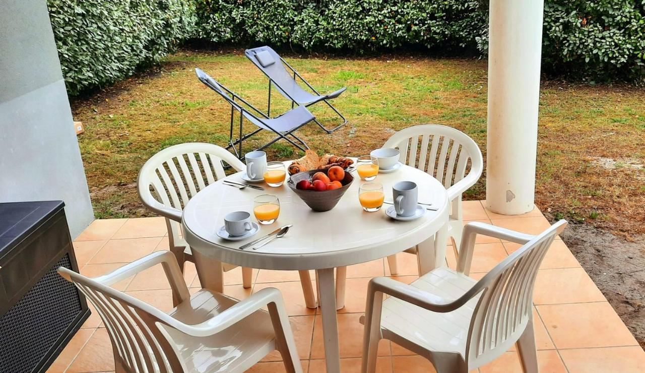 Chez Ced Et Laeti, Appartement Prive Avec Jardin Et Terrasse Dans Residence L'Estuaire Muni D'Une Piscine Couverte Et Aire De Jeu, Linge De Lit Et De Salle D'Eau Ainsi Que Tele, Compris Dans Le Tarif Profitez A Fond De Notre Belle Region 滨海勒韦尔东 外观 照片